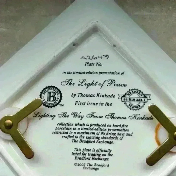 Thomas Kinkade First Edition Plate “A Light in the Dark” The Bradford Exchange - Picture 3 of 17